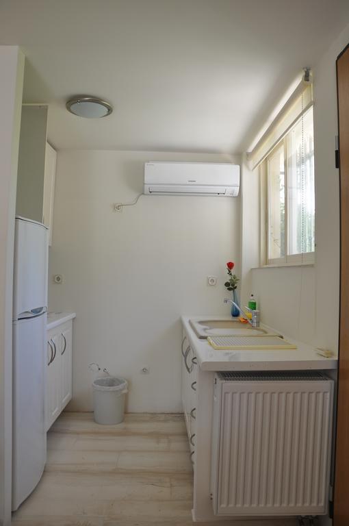 Cosy Studio With Garden / Individual Apartment Athén Kültér fotó